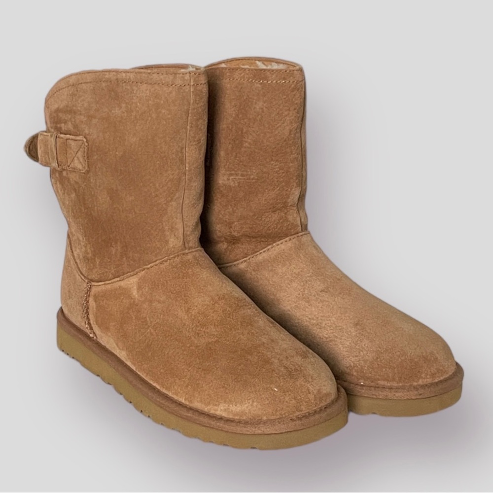 UGG Remora Water Resistant Booties Size 6